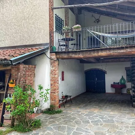 La Soffitta Del Malvasia Appartement Castelnuovo Don Bosco